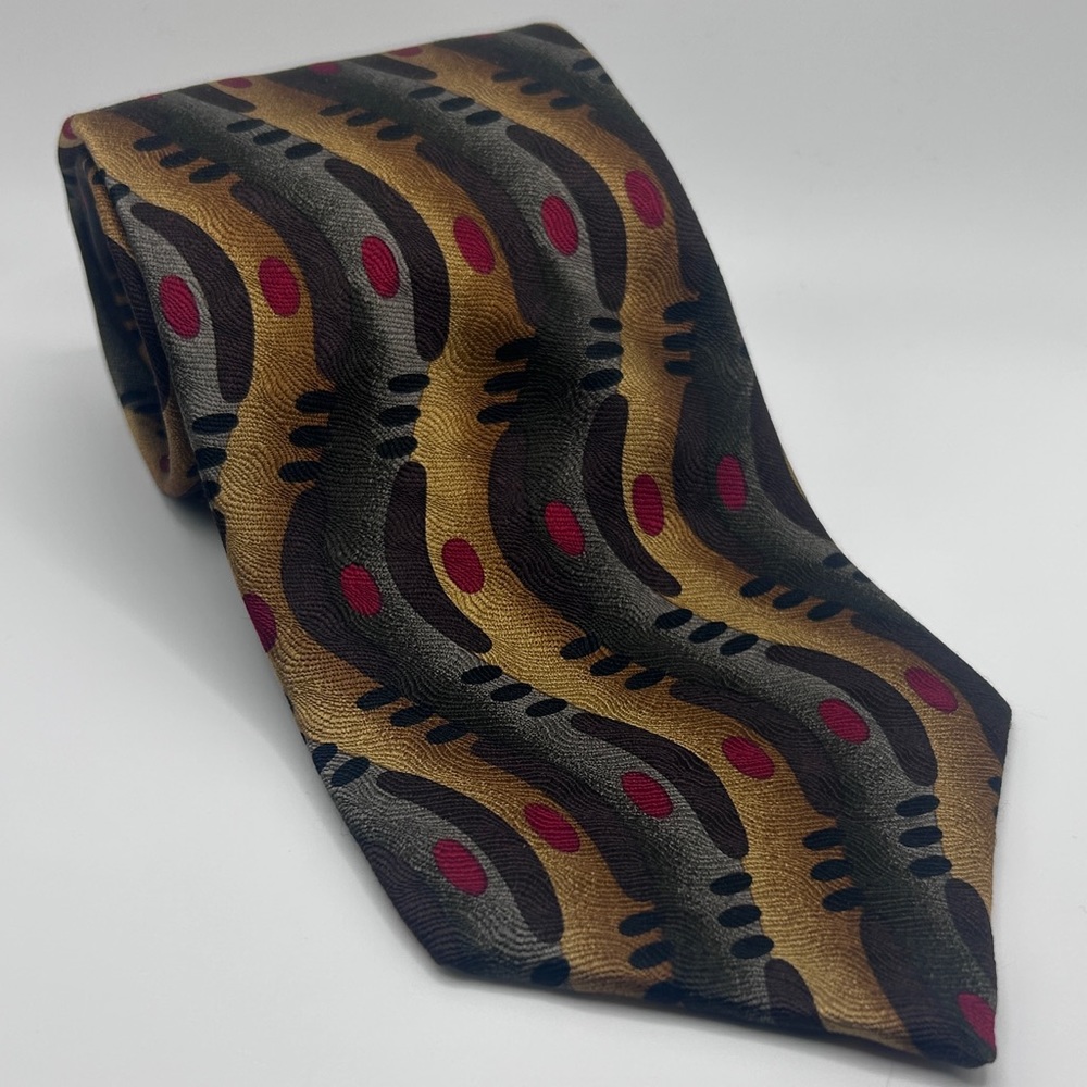 Beautiful Silk Ziggurat by Mulberry Neckwear
